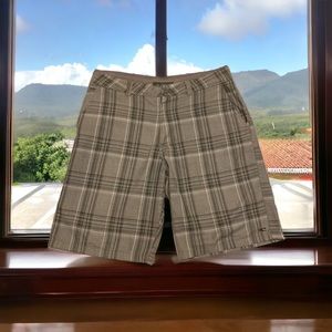 🌞Summer Clearance O’Neill Plaid Walking Casual Shorts. Two Tone Men’s Size 34.